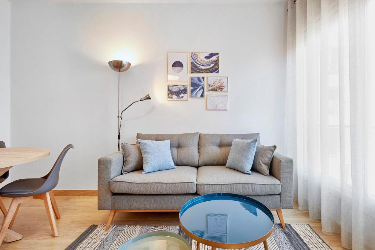 Fisa Rentals Aribau Barcellona Esterno foto