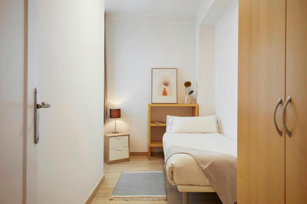 Fisa Rentals Aribau Barcellona Esterno foto